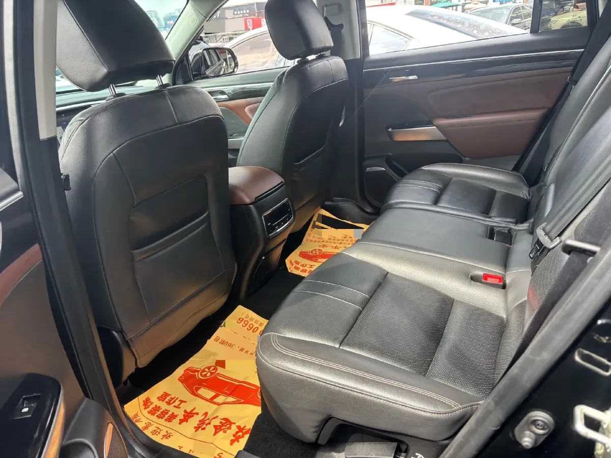 2017 GAC Trumpchi GS8 2.0T 201HP L4 6AT,autocango,china used car exporter,china ev exporter,chinese used car exporter,chinese used ev exporter