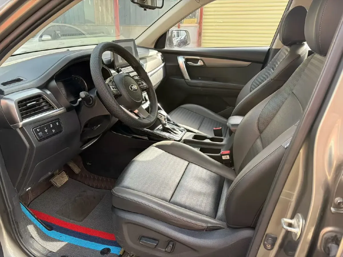 2018 Kia Sportage R 2.0L 160HP L4 6AT,autocango,china used car exporter,china ev exporter,chinese used car exporter,chinese used ev exporter