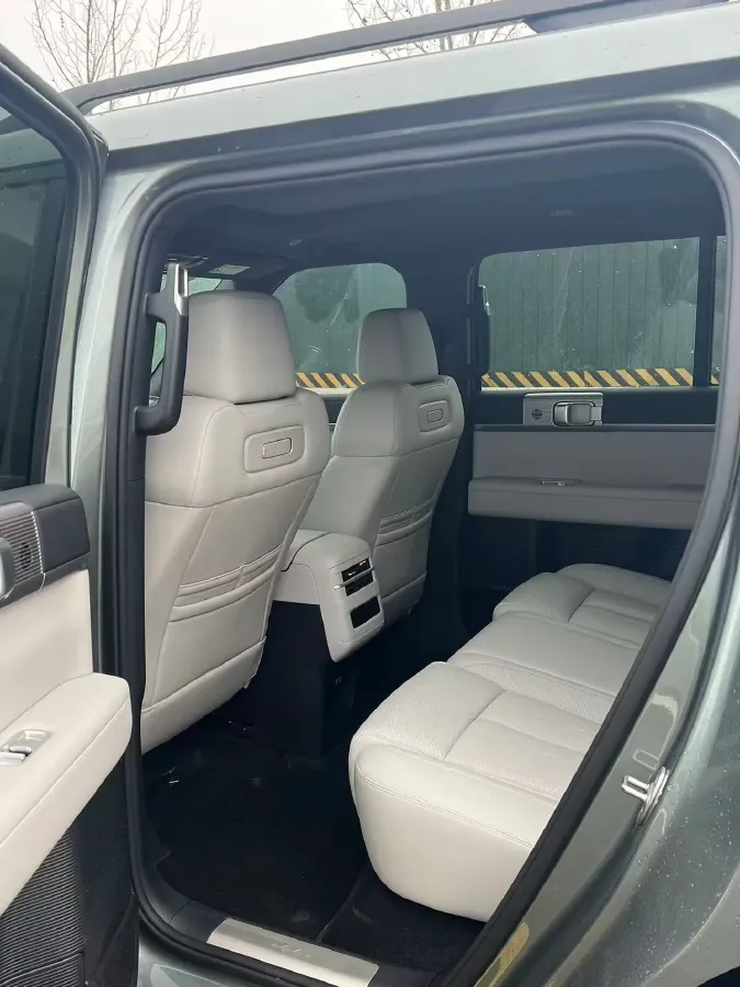 2025 FangChengBao Tai 7 1.5T 156HP L4 E-CVT PHEV,autocango,china used car exporter,china ev exporter,chinese used car exporter,chinese used ev exporter