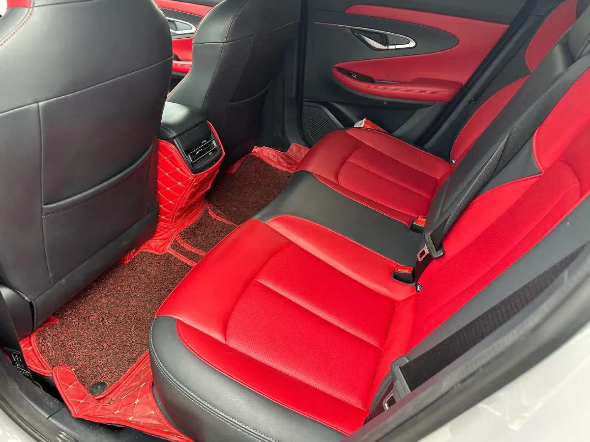 2020 ChangAn UNI-T 1.5T 180HP L4 7DCT,autocango,china used car exporter,china ev exporter,chinese used car exporter,chinese used ev exporter