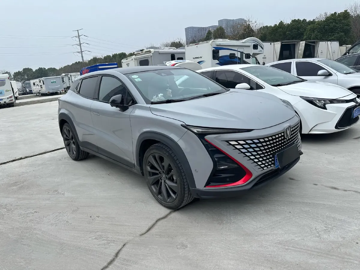 2020 ChangAn UNI-T 1.5T 180HP L4 7DCT,autocango,china used car exporter,china ev exporter,chinese used car exporter,chinese used ev exporter