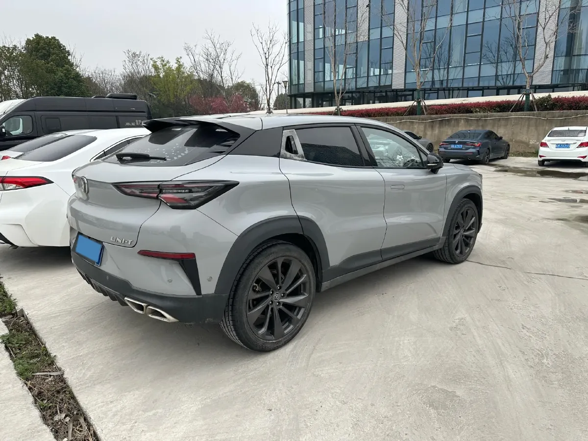 2020 ChangAn UNI-T 1.5T 180HP L4 7DCT,autocango,china used car exporter,china ev exporter,chinese used car exporter,chinese used ev exporter