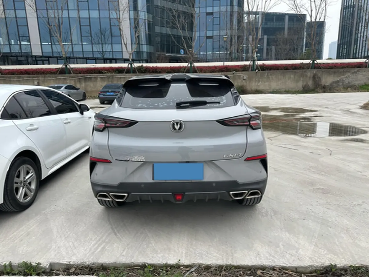 2020 ChangAn UNI-T 1.5T 180HP L4 7DCT,autocango,china used car exporter,china ev exporter,chinese used car exporter,chinese used ev exporter