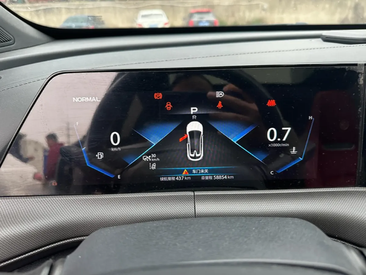 2020 ChangAn UNI-T 1.5T 180HP L4 7DCT,autocango,china used car exporter,china ev exporter,chinese used car exporter,chinese used ev exporter