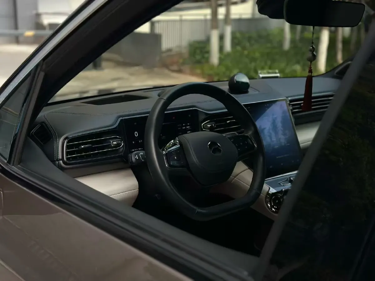 2020 NIO ES8 BEV 70KWH,autocango,china used car exporter,china ev exporter,chinese used car exporter,chinese used ev exporter