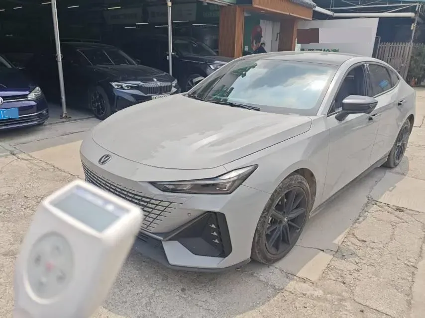 2022 ChangAn UNI-V 1.5T 188HP L4 7DCT,autocango,china used car exporter,china ev exporter,chinese used car exporter,chinese used ev exporter