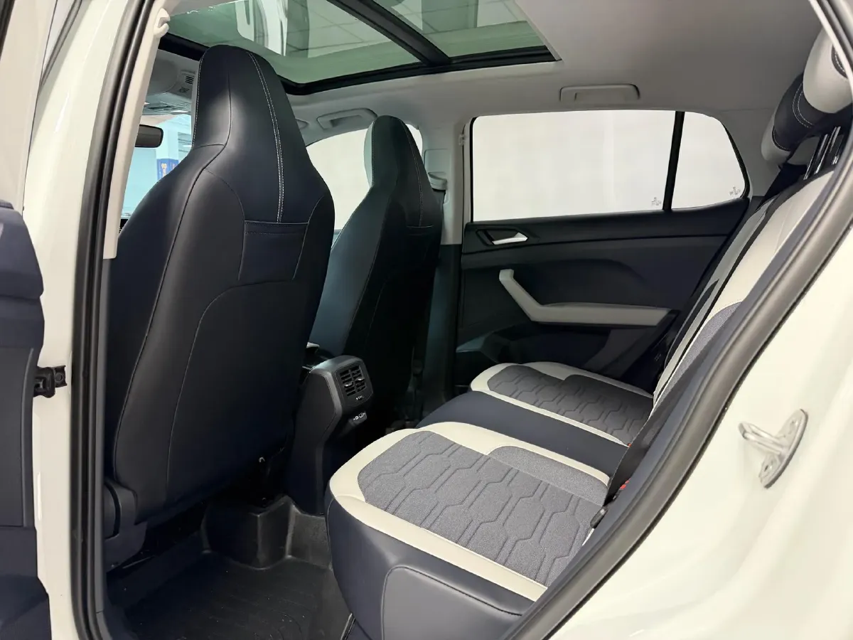 2025 Volkswagen Tharu 1.5L 110HP L4 6AT,autocango,china used car exporter,china ev exporter,chinese used car exporter,chinese used ev exporter