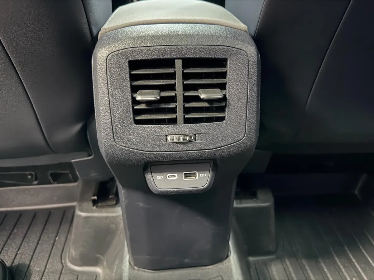 2025 Volkswagen Tharu 1.5L 110HP L4 6AT,autocango,china used car exporter,china ev exporter,chinese used car exporter,chinese used ev exporter