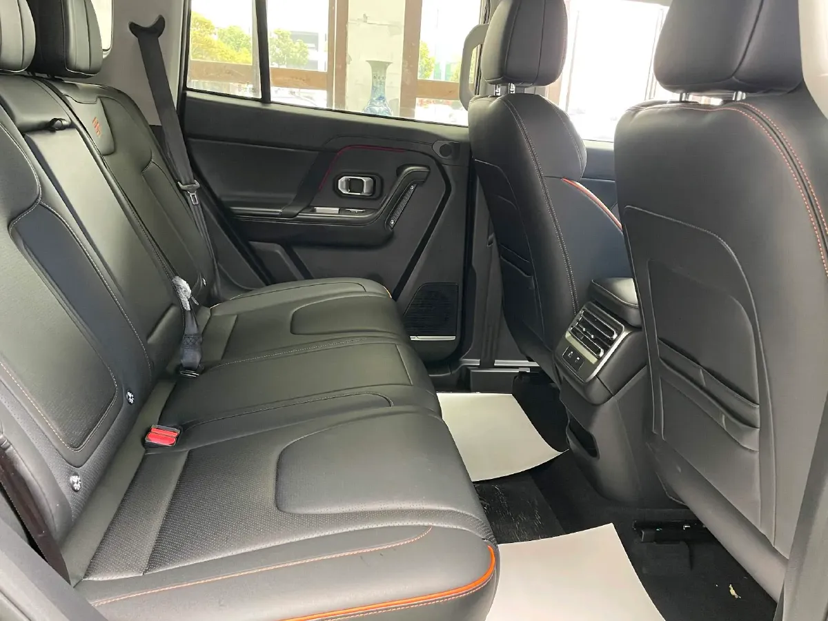 2025 Jetour Traveller 2.0T 254HP L4 7DCT,autocango,china used car exporter,china ev exporter,chinese used car exporter,chinese used ev exporter