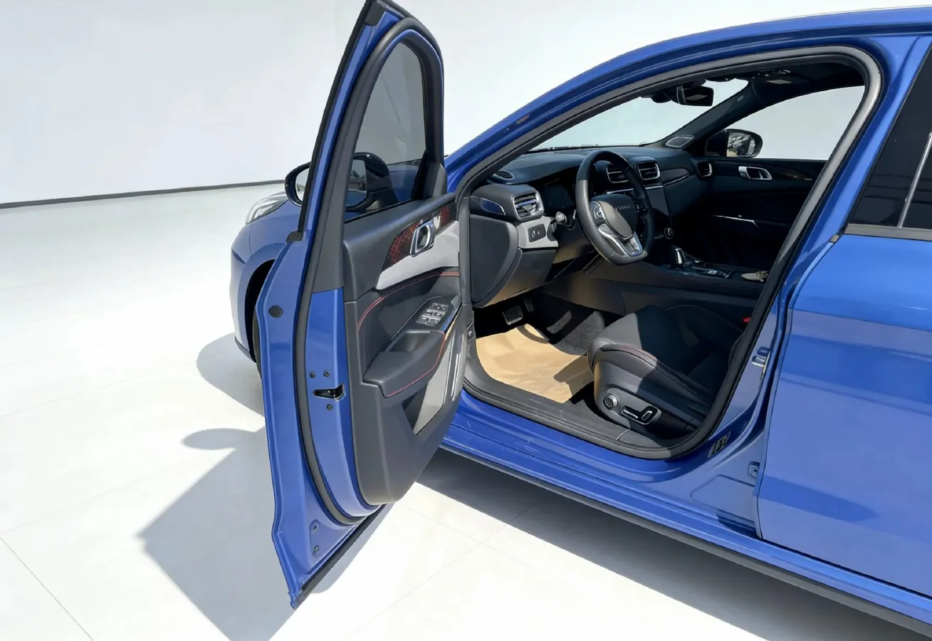 2018 Toyota C-HR 2.0L 171HP L4 CVT,autocango,china used car exporter,china ev exporter,chinese used car exporter,chinese used ev exporter