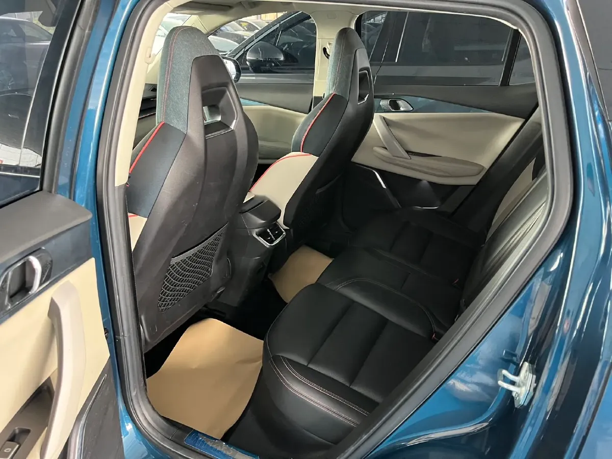 2020 LYNK&CO 06 1.5T 177HP L3 7DCT,autocango,china used car exporter,china ev exporter,chinese used car exporter,chinese used ev exporter