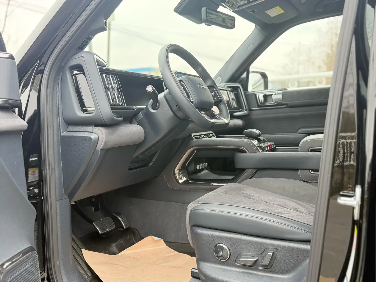 2023 Toyota Crown Kluger 2.5L 189HP L4 E-CVT Hybrid,autocango,china used car exporter,china ev exporter,chinese used car exporter,chinese used ev exporter