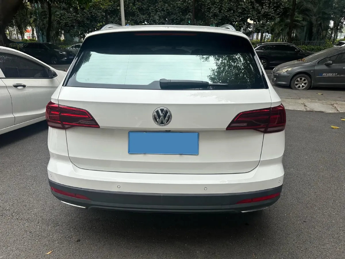 2019 MINI MINI 1.5T 102HP L3 7DCT,autocango,china used car exporter,china ev exporter,chinese used car exporter,chinese used ev exporter