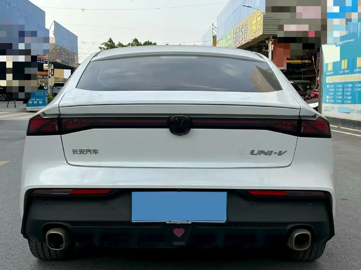 2023 ChangAn UNI-V 1.5T 188HP L4 7DCT,autocango,china used car exporter,china ev exporter,chinese used car exporter,chinese used ev exporter