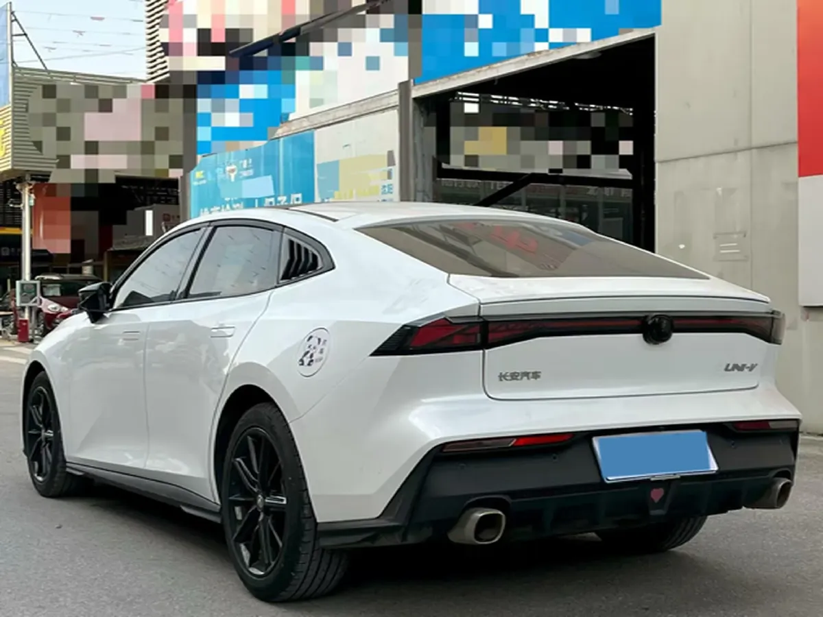 2023 ChangAn UNI-V 1.5T 188HP L4 7DCT,autocango,china used car exporter,china ev exporter,chinese used car exporter,chinese used ev exporter