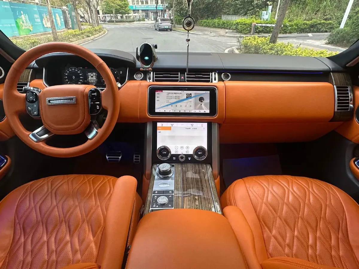 2018 Land Rover Range Rover Evoque 2.0T 241HP L4 9AT,autocango,china used car exporter,china ev exporter,chinese used car exporter,chinese used ev exporter