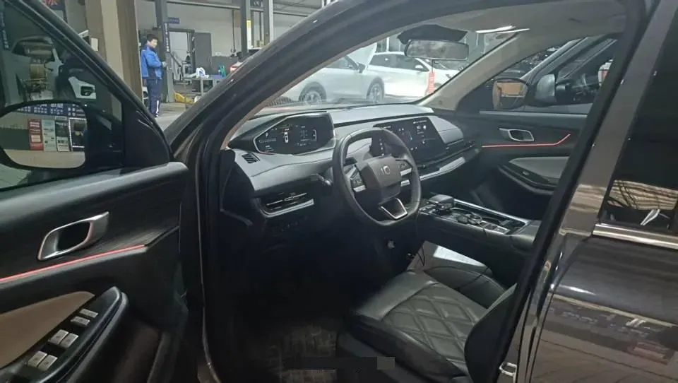 2023 ChangAn QiYuan Q05 Classic 1.5L 110HP L4 E-CVT PHEV 18.99KWH,autocango,china used car exporter,china ev exporter,chinese used car exporter,chinese used ev exporter