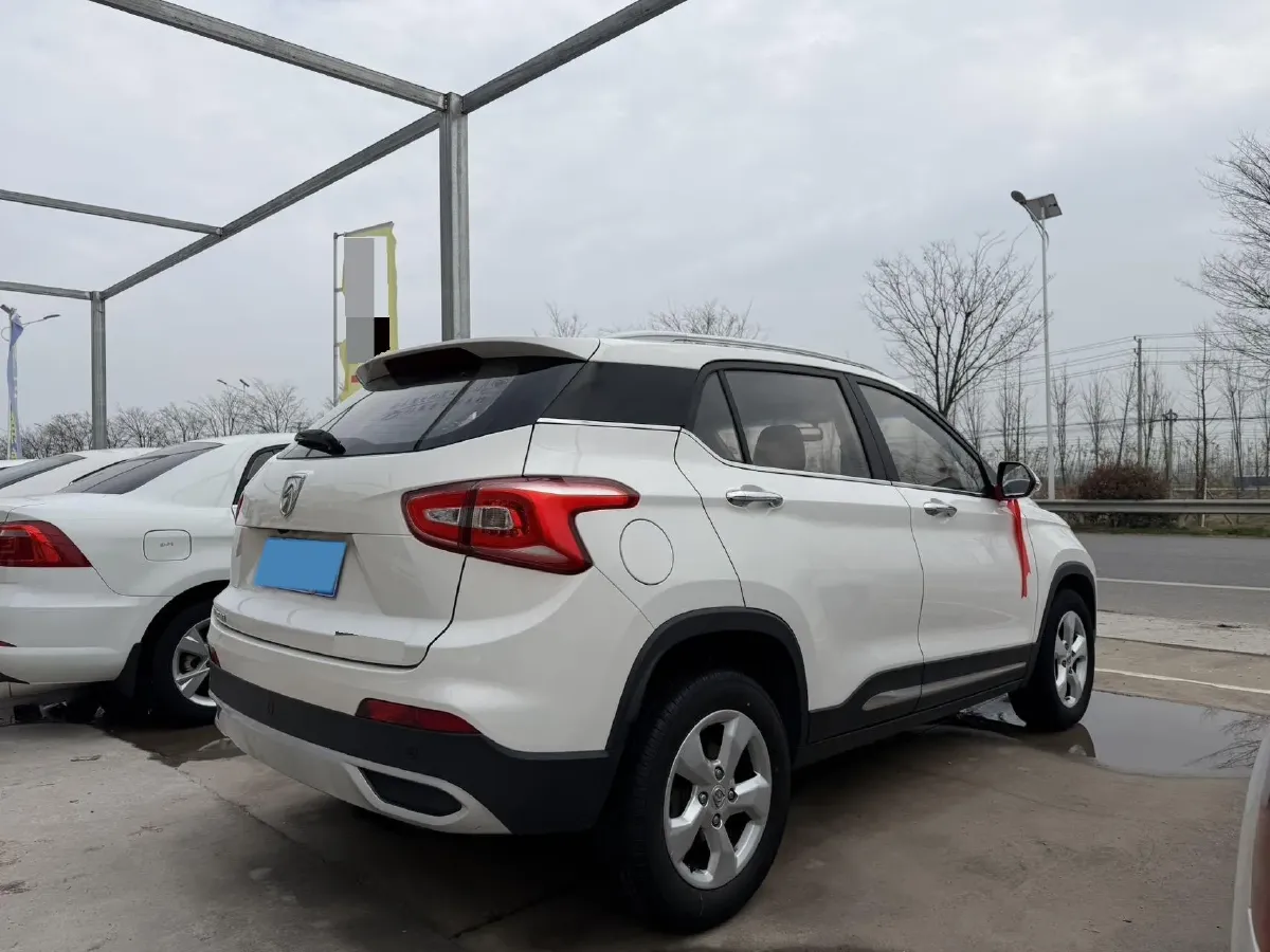 2017 BaoJun 510 1.5L 112HP L4 6MT,autocango,china used car exporter,china ev exporter,chinese used car exporter,chinese used ev exporter