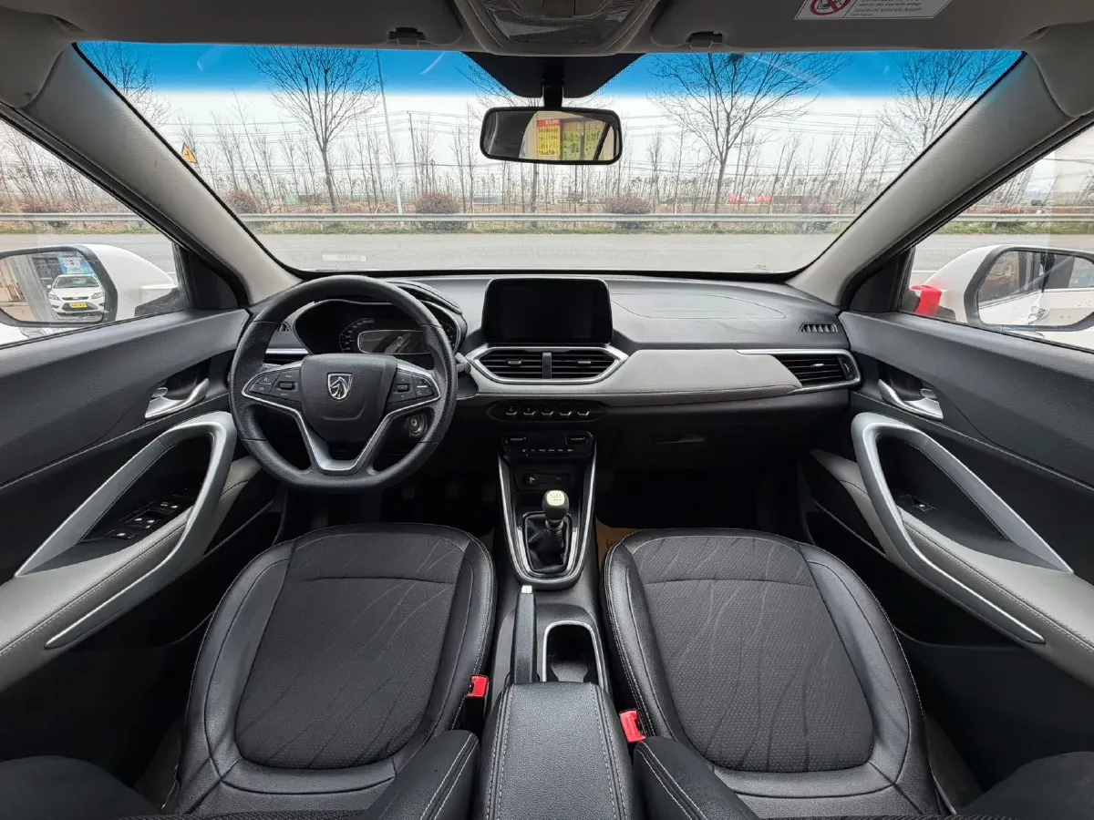 2017 BaoJun 510 1.5L 112HP L4 6MT,autocango,china used car exporter,china ev exporter,chinese used car exporter,chinese used ev exporter