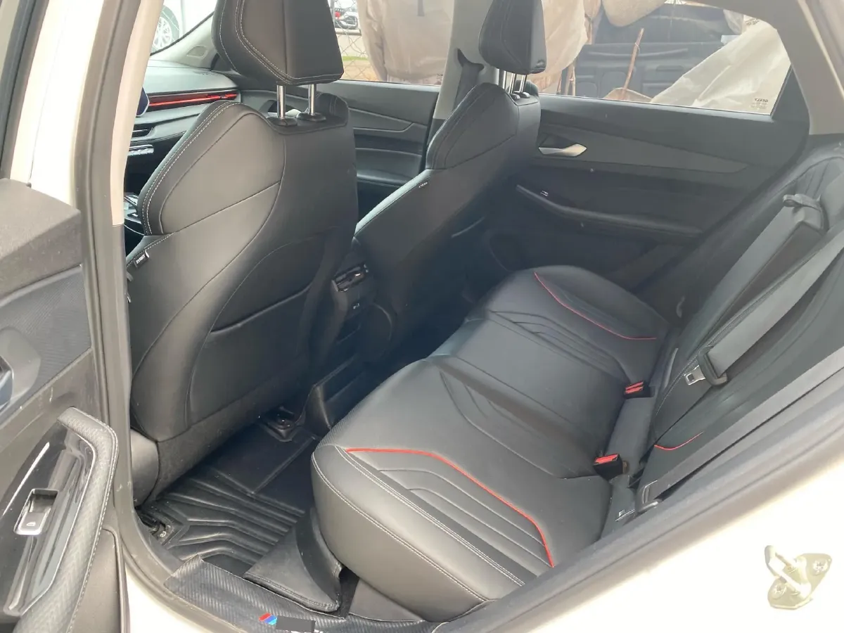 2022 Geely Binray 1.5T 181HP L4 7DCT,autocango,china used car exporter,china ev exporter,chinese used car exporter,chinese used ev exporter