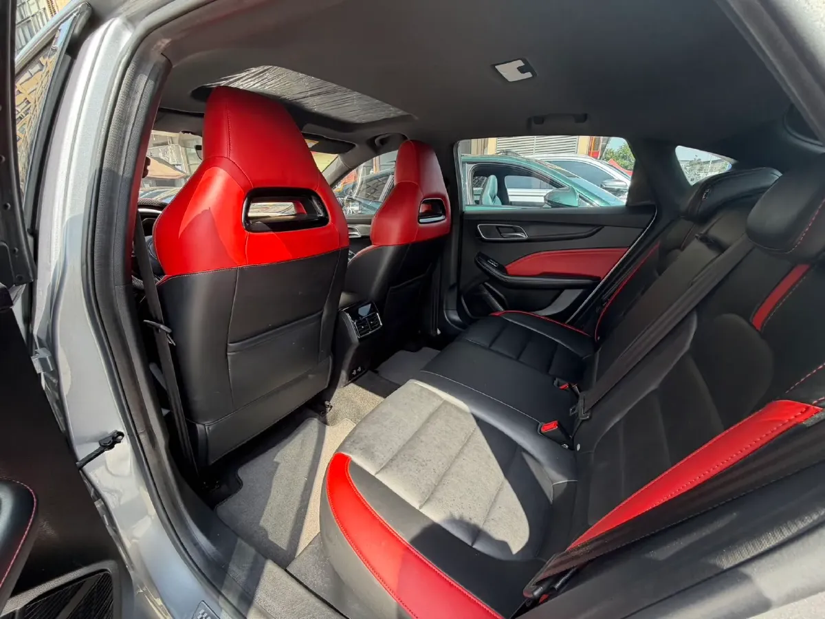 2020 MG MG6 1.5T 181HP L4 7DCT,autocango,china used car exporter,china ev exporter,chinese used car exporter,chinese used ev exporter