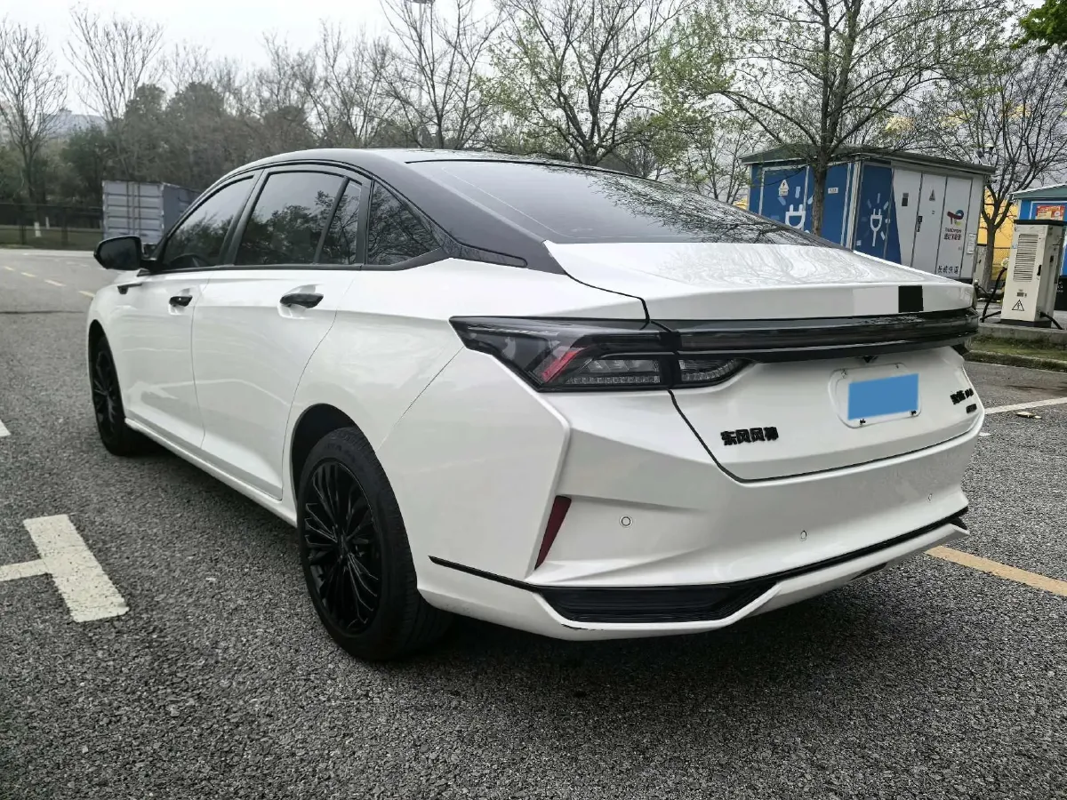 2021 DongFeng Aeolus YiXuan MAX 1.5T 190HP L4 7DCT,autocango,china used car exporter,china ev exporter,chinese used car exporter,chinese used ev exporter