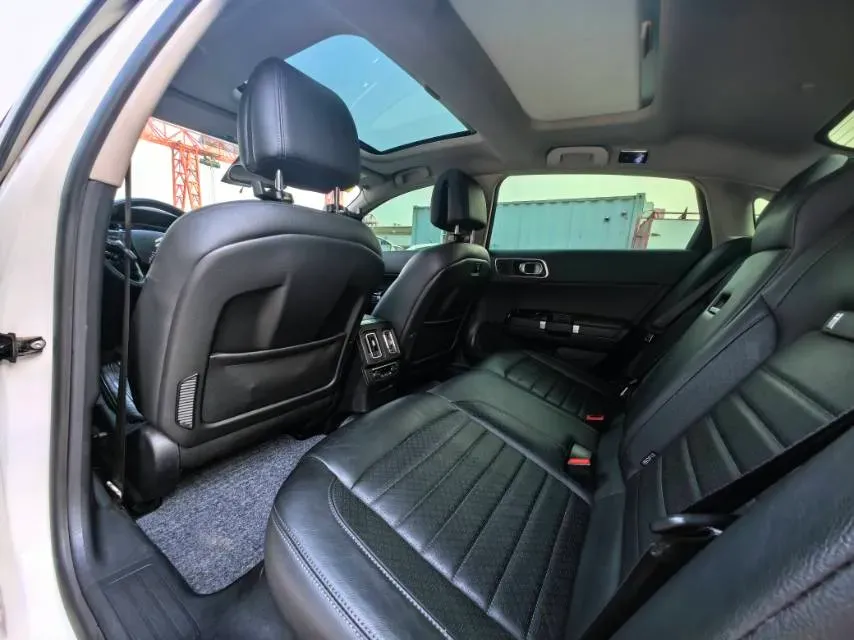 2017 Citroen C6 1.8T 204HP L4 6AT,autocango,china used car exporter,china ev exporter,chinese used car exporter,chinese used ev exporter