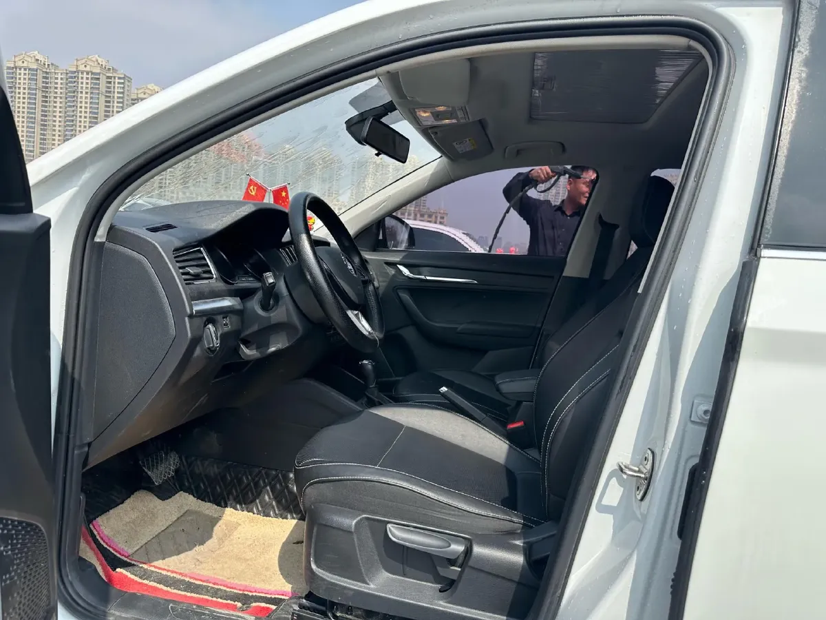 2023 Skoda Kamiq 1.5L 112HP L4 6AT,autocango,china used car exporter,china ev exporter,chinese used car exporter,chinese used ev exporter