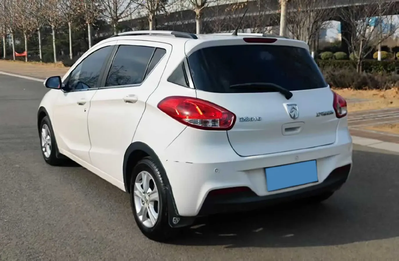 2016 BaoJun 310 1.2L 82HP L4 5MT,autocango,china used car exporter,china ev exporter,chinese used car exporter,chinese used ev exporter