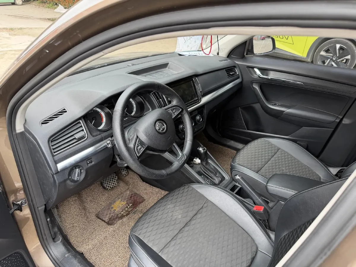 2018 Skoda Octavia 1.2T 116HP L4 7DCT,autocango,china used car exporter,china ev exporter,chinese used car exporter,chinese used ev exporter