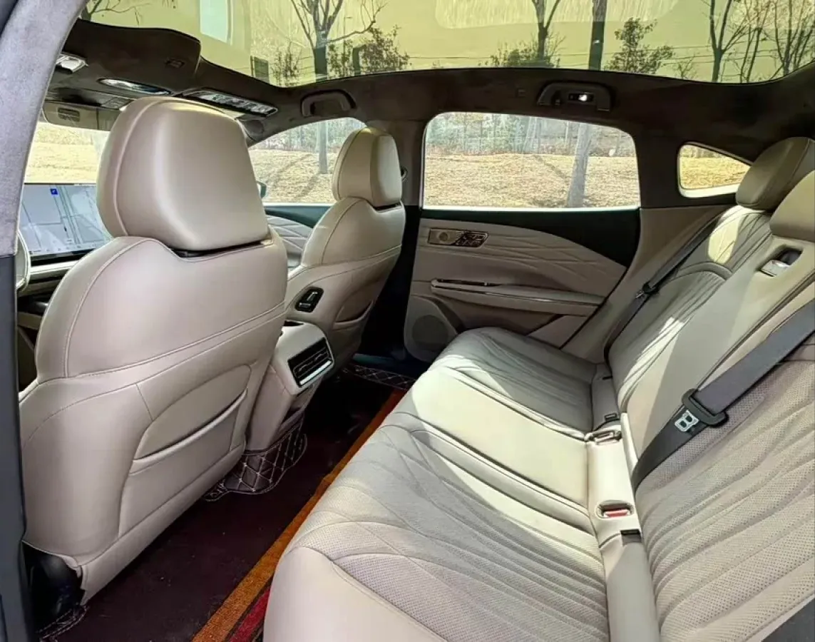 2025 Geely Galaxy Starshine 8 1.5L 112HP L4 1DHT PHEV,autocango,china used car exporter,china ev exporter,chinese used car exporter,chinese used ev exporter
