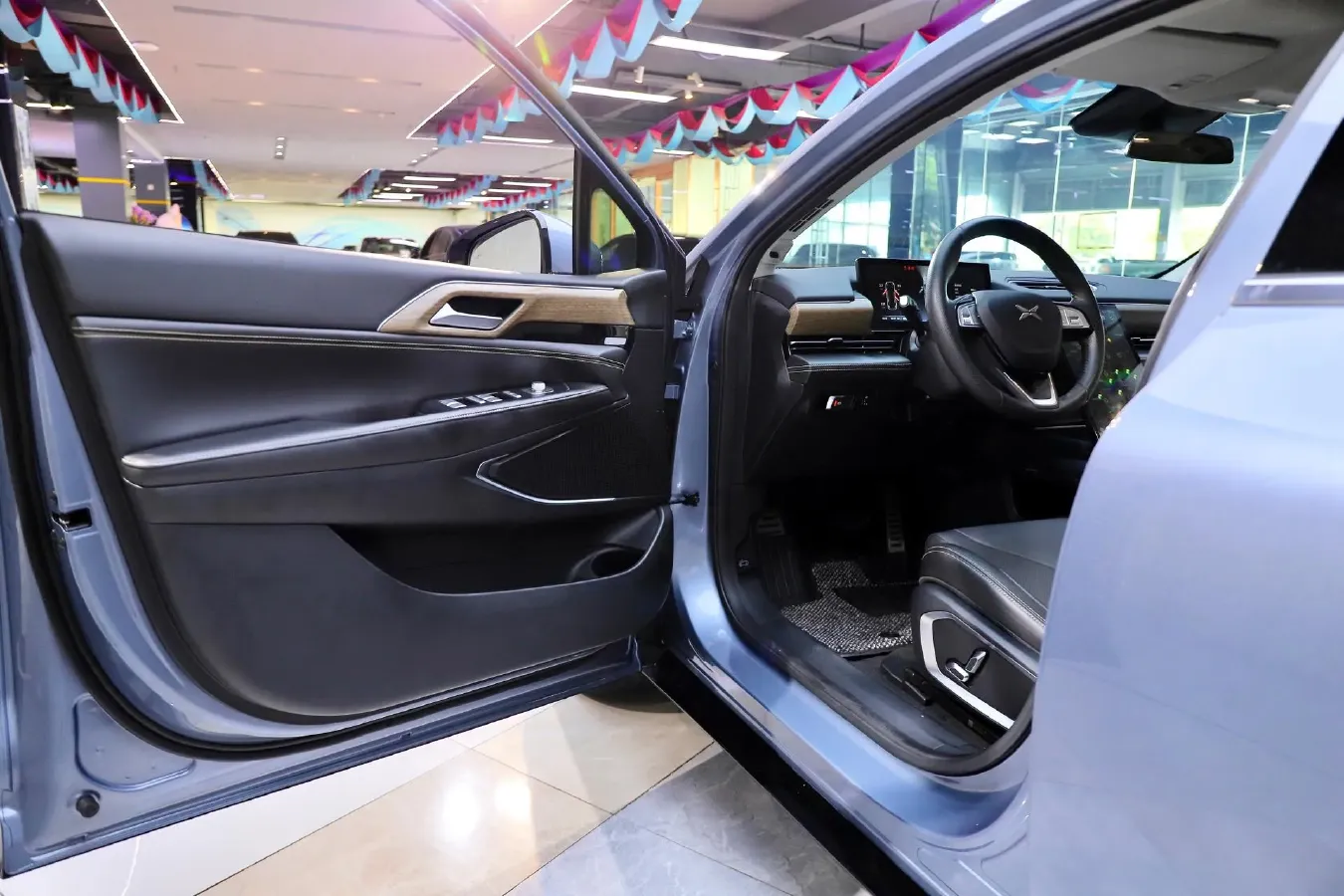 2022 Chevrolet Menlo BEV 61.1KWH,autocango,china used car exporter,china ev exporter,chinese used car exporter,chinese used ev exporter