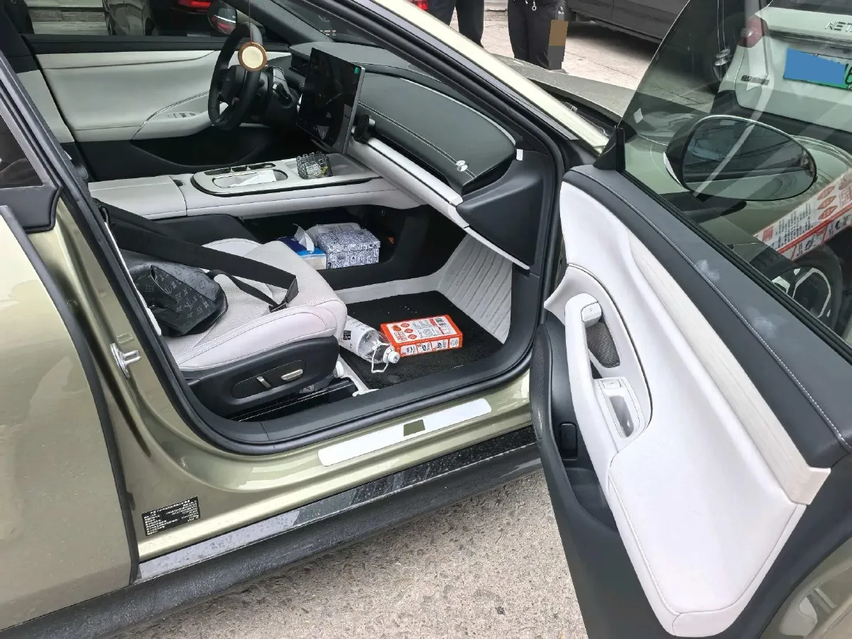 2024 MI SU7 BEV 73.6KWH,autocango,china used car exporter,china ev exporter,chinese used car exporter,chinese used ev exporter