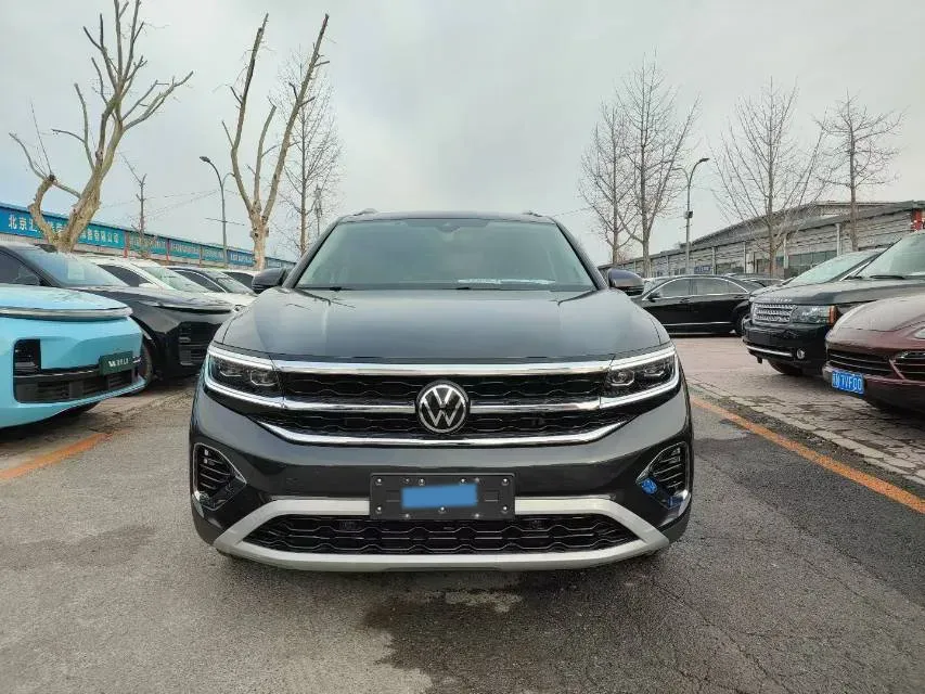 2021 Volkswagen Talagon 2.0T 220HP L4 7DCT,autocango,china used car exporter,china ev exporter,chinese used car exporter,chinese used ev exporter