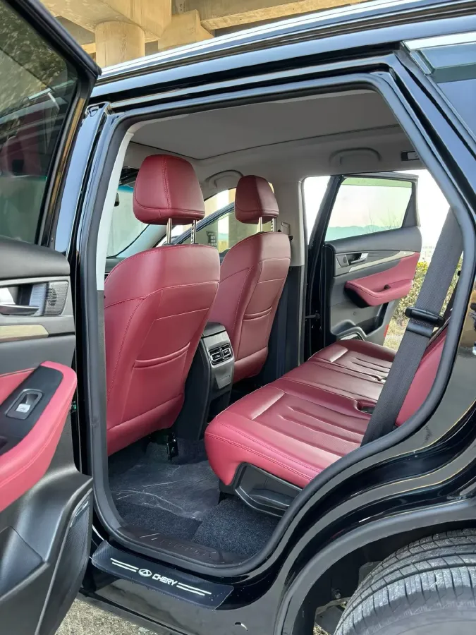 2025 Jetour X70 Plus 1.5T 156HP L4 6MT,autocango,china used car exporter,china ev exporter,chinese used car exporter,chinese used ev exporter