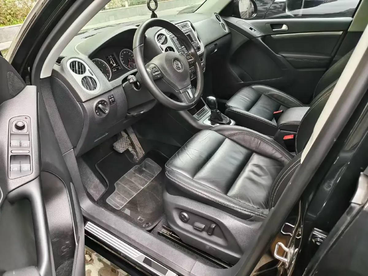 2017 Haval H9 2.0T 190HP L4 8AT,autocango,china used car exporter,china ev exporter,chinese used car exporter,chinese used ev exporter