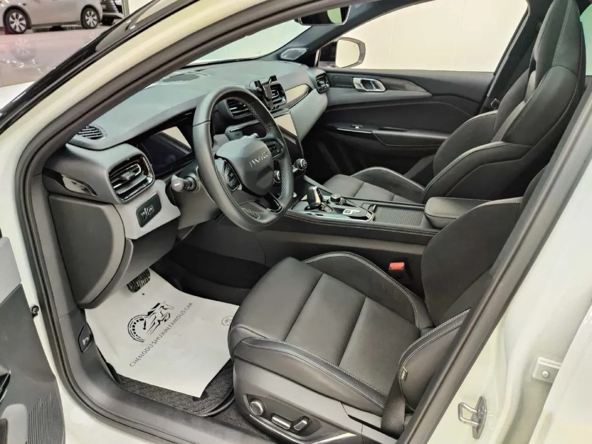 2022 LYNK&CO 02 Hatchback 2.0T 190HP L4 7DCT,autocango,china used car exporter,china ev exporter,chinese used car exporter,chinese used ev exporter