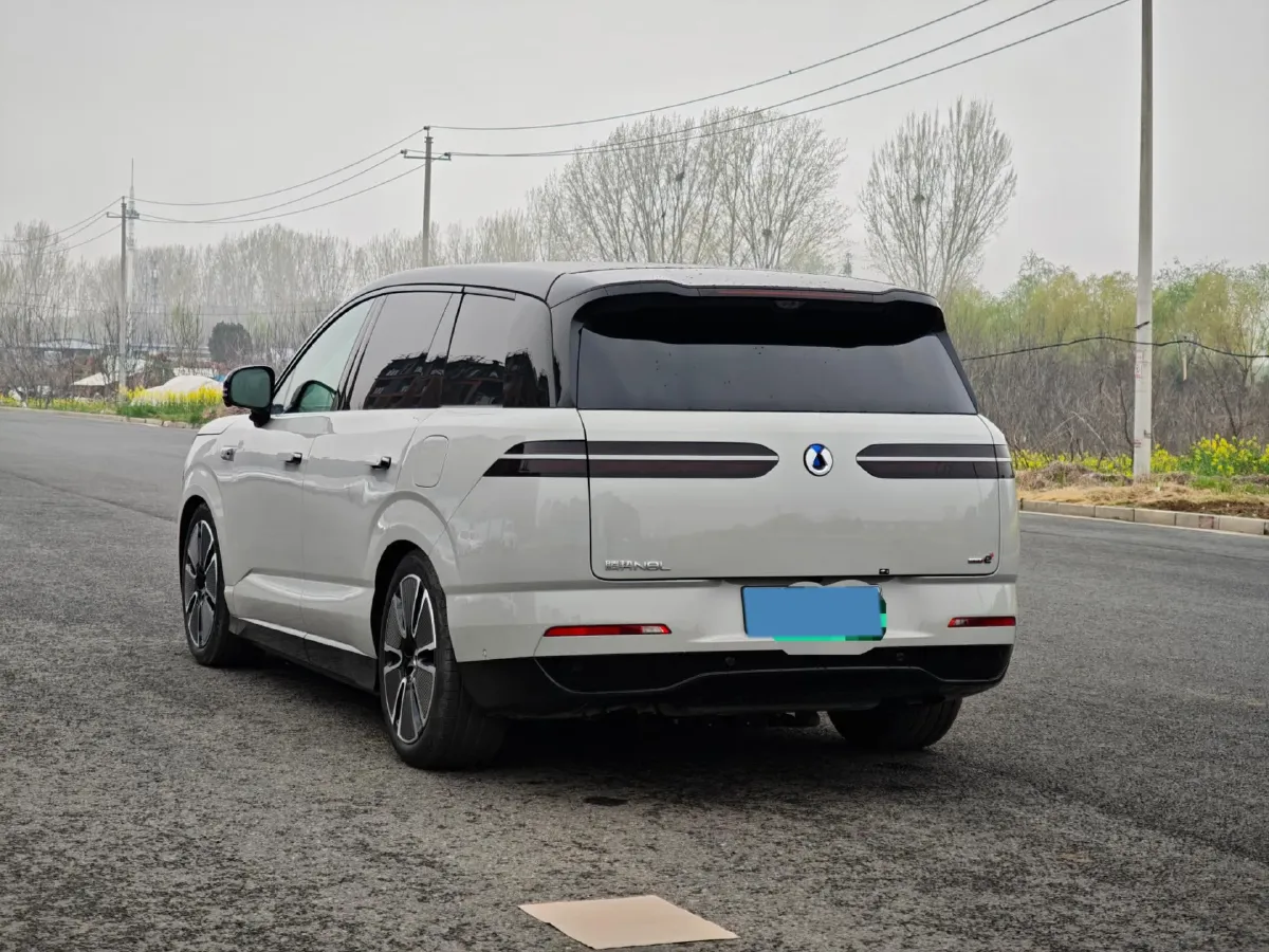 2025 Denza DenzaN8L 2.0T 207HP L4 E-CVT PHEV,autocango,china used car exporter,china ev exporter,chinese used car exporter,chinese used ev exporter