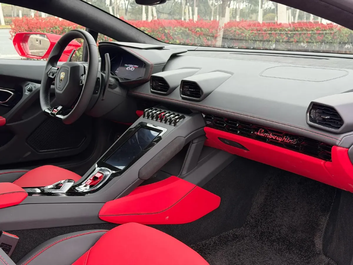 2020 Lamborghini Huracán 5.2L 611HP V10 7DCT,autocango,china used car exporter,china ev exporter,chinese used car exporter,chinese used ev exporter