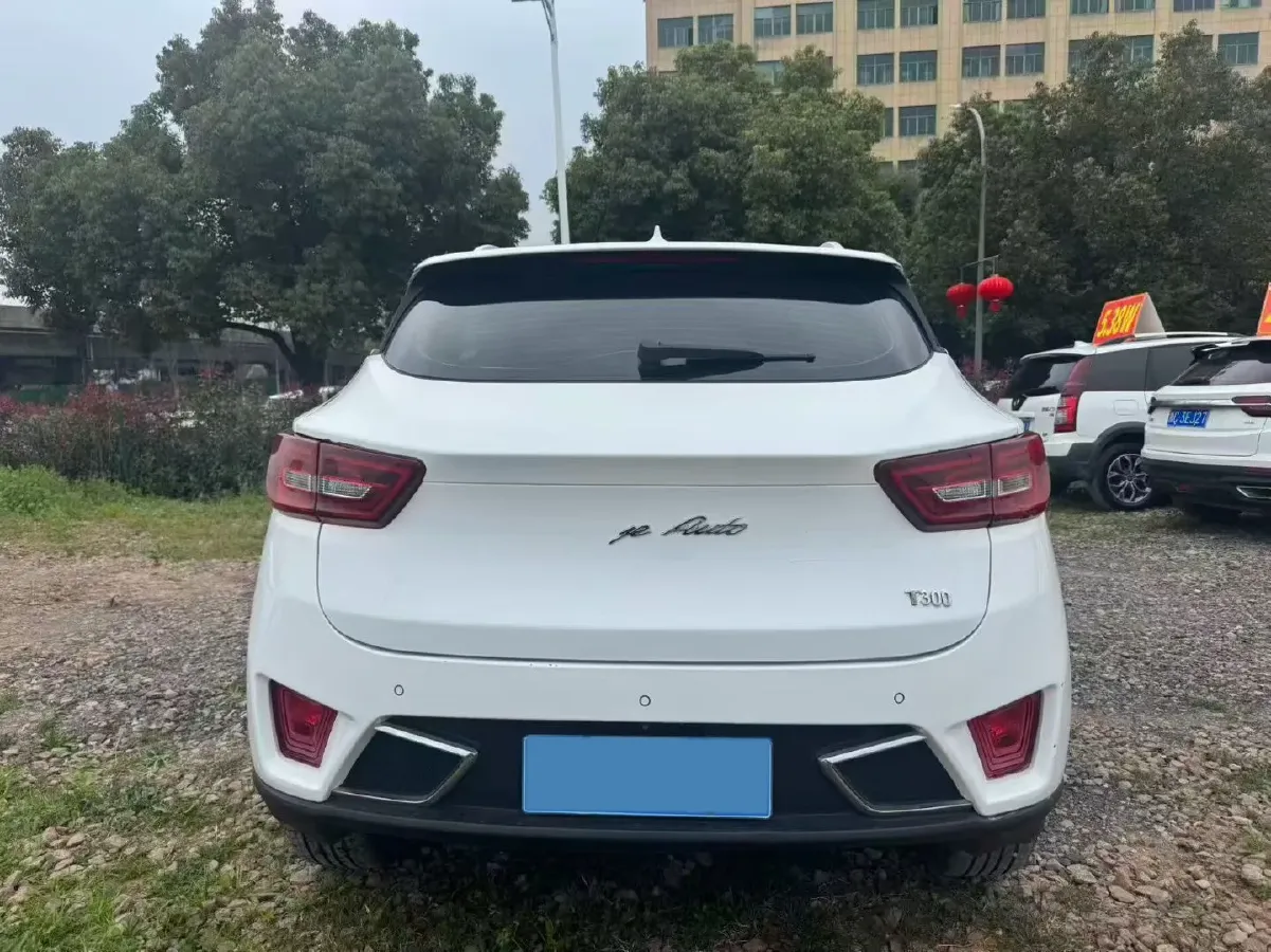 2017 Zotye T300 1.5L 112HP L4 5MT,autocango,china used car exporter,china ev exporter,chinese used car exporter,chinese used ev exporter