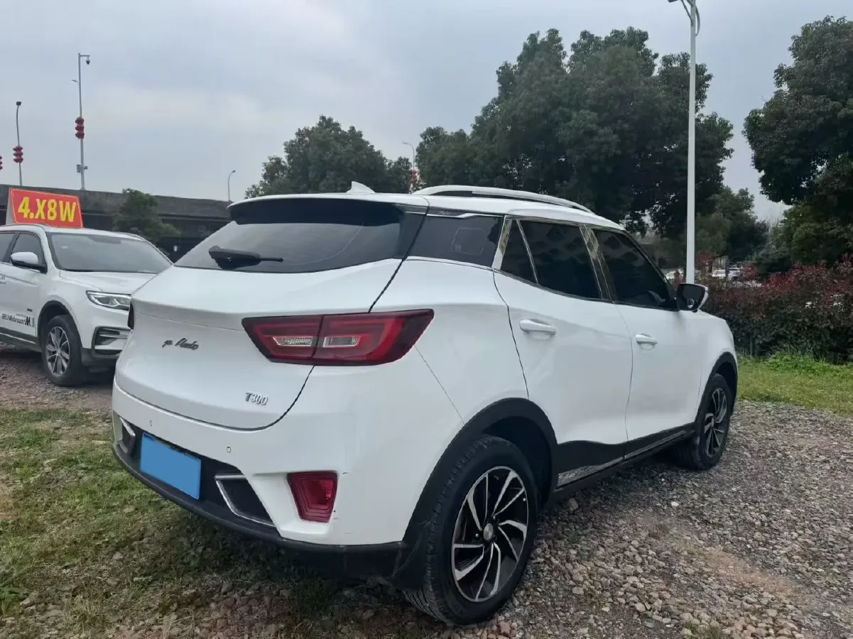 2017 Zotye T300 1.5L 112HP L4 5MT,autocango,china used car exporter,china ev exporter,chinese used car exporter,chinese used ev exporter