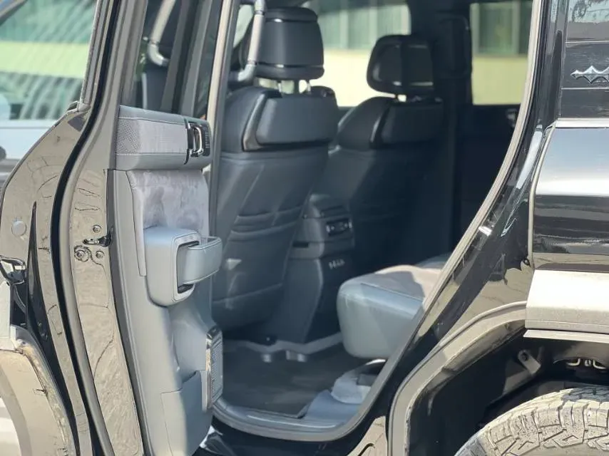 2024 Jaguar XEL 2.0T 250HP L4 8AT,autocango,china used car exporter,china ev exporter,chinese used car exporter,chinese used ev exporter