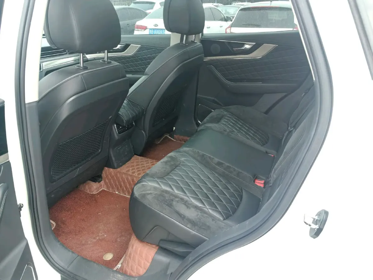 2019 HongQi HS5 2.0T 224HP L4 6AT,autocango,china used car exporter,china ev exporter,chinese used car exporter,chinese used ev exporter