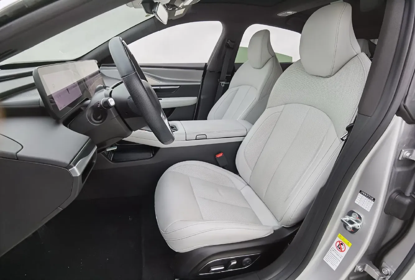 2023 Xpeng P7 BEV 86.2KWH,autocango,china used car exporter,china ev exporter,chinese used car exporter,chinese used ev exporter