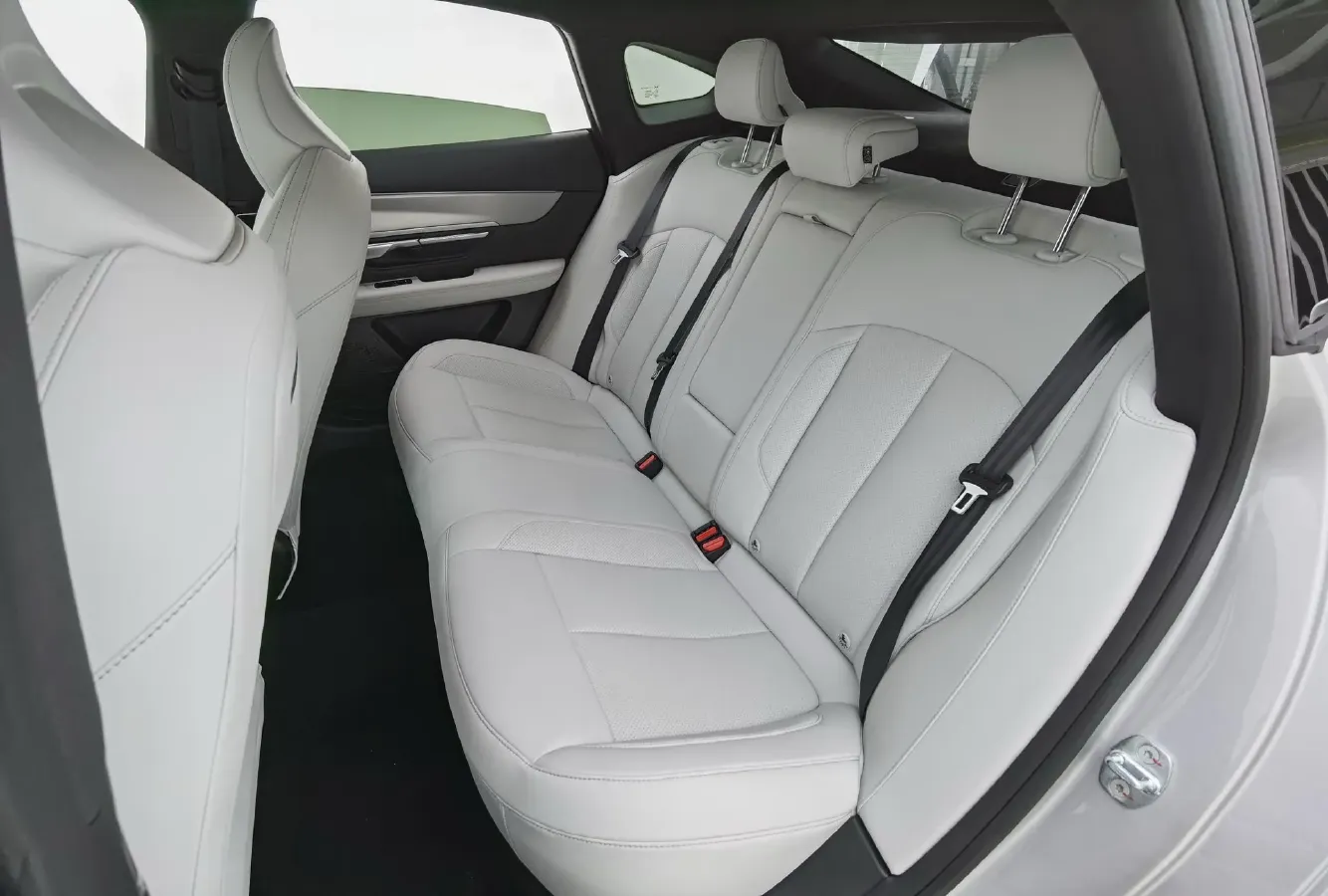 2023 Xpeng P7 BEV 86.2KWH,autocango,china used car exporter,china ev exporter,chinese used car exporter,chinese used ev exporter