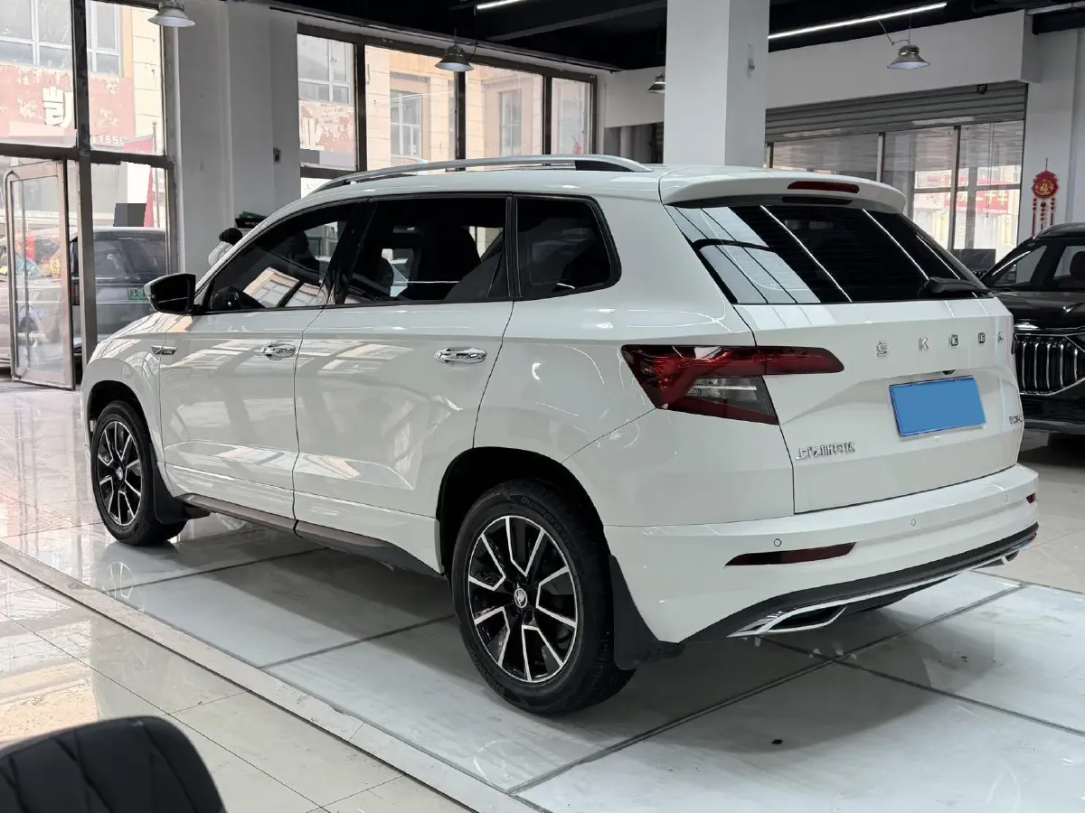2022 Skoda Karoq 1.4T 150HP L4 7DCT,autocango,china used car exporter,china ev exporter,chinese used car exporter,chinese used ev exporter