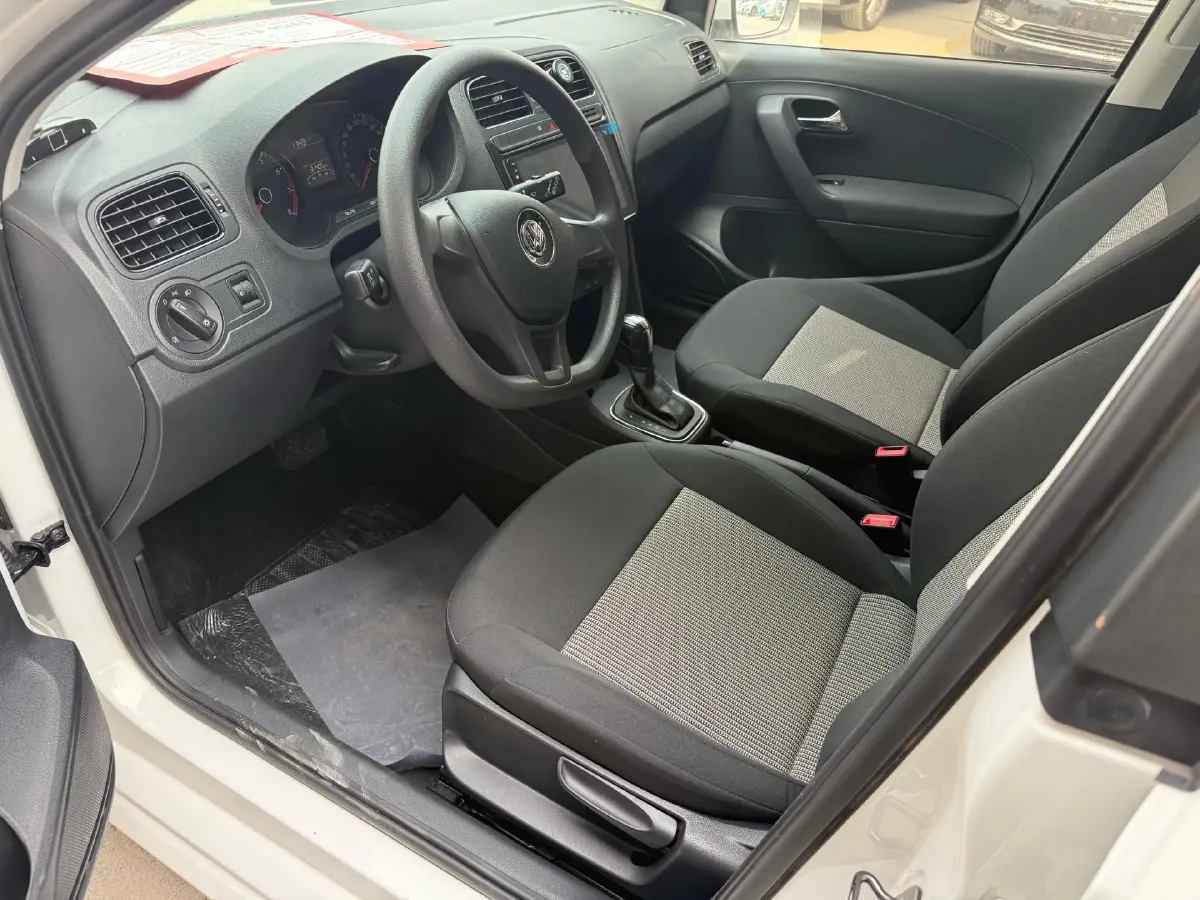 2016 Volkswagen Polo 1.4L 90HP L4 6AT,autocango,china used car exporter,china ev exporter,chinese used car exporter,chinese used ev exporter