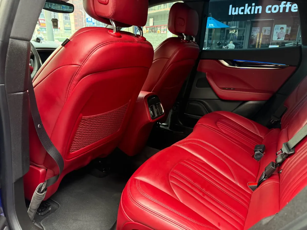 2018 Maserati Levante 3.0T 350HP V6 8AT,autocango,china used car exporter,china ev exporter,chinese used car exporter,chinese used ev exporter