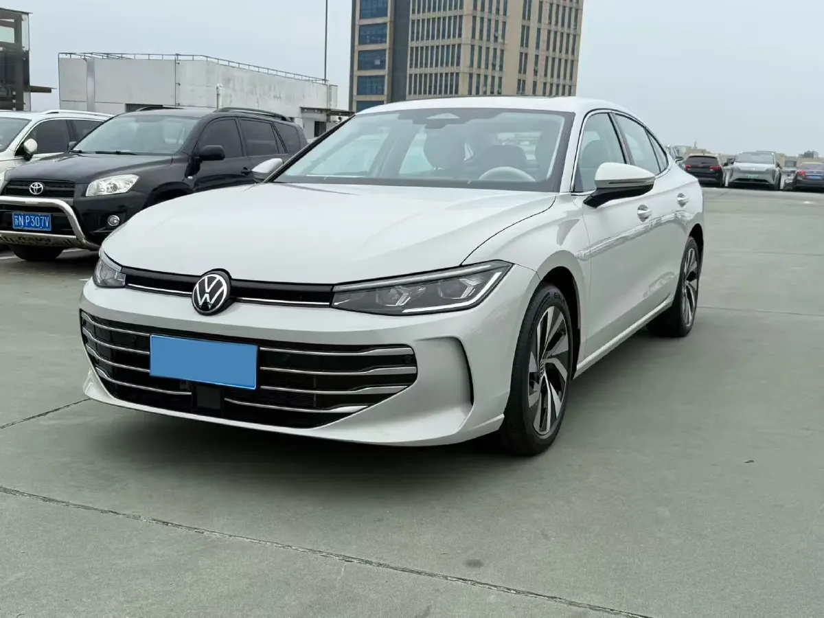 2025 Volkswagen Passat 1.5T 160HP L4 7DCT,autocango,china used car exporter,china ev exporter,chinese used car exporter,chinese used ev exporter