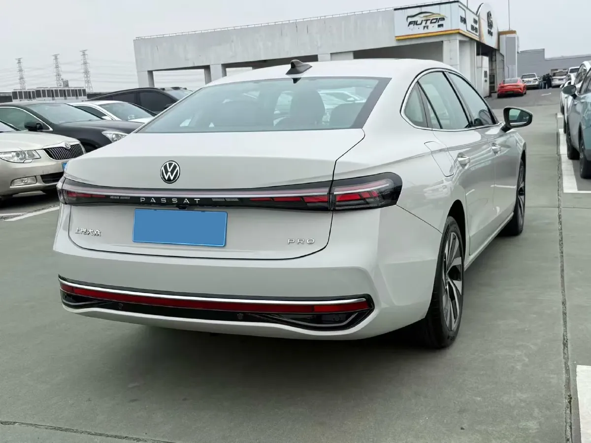 2025 Volkswagen Passat 1.5T 160HP L4 7DCT,autocango,china used car exporter,china ev exporter,chinese used car exporter,chinese used ev exporter